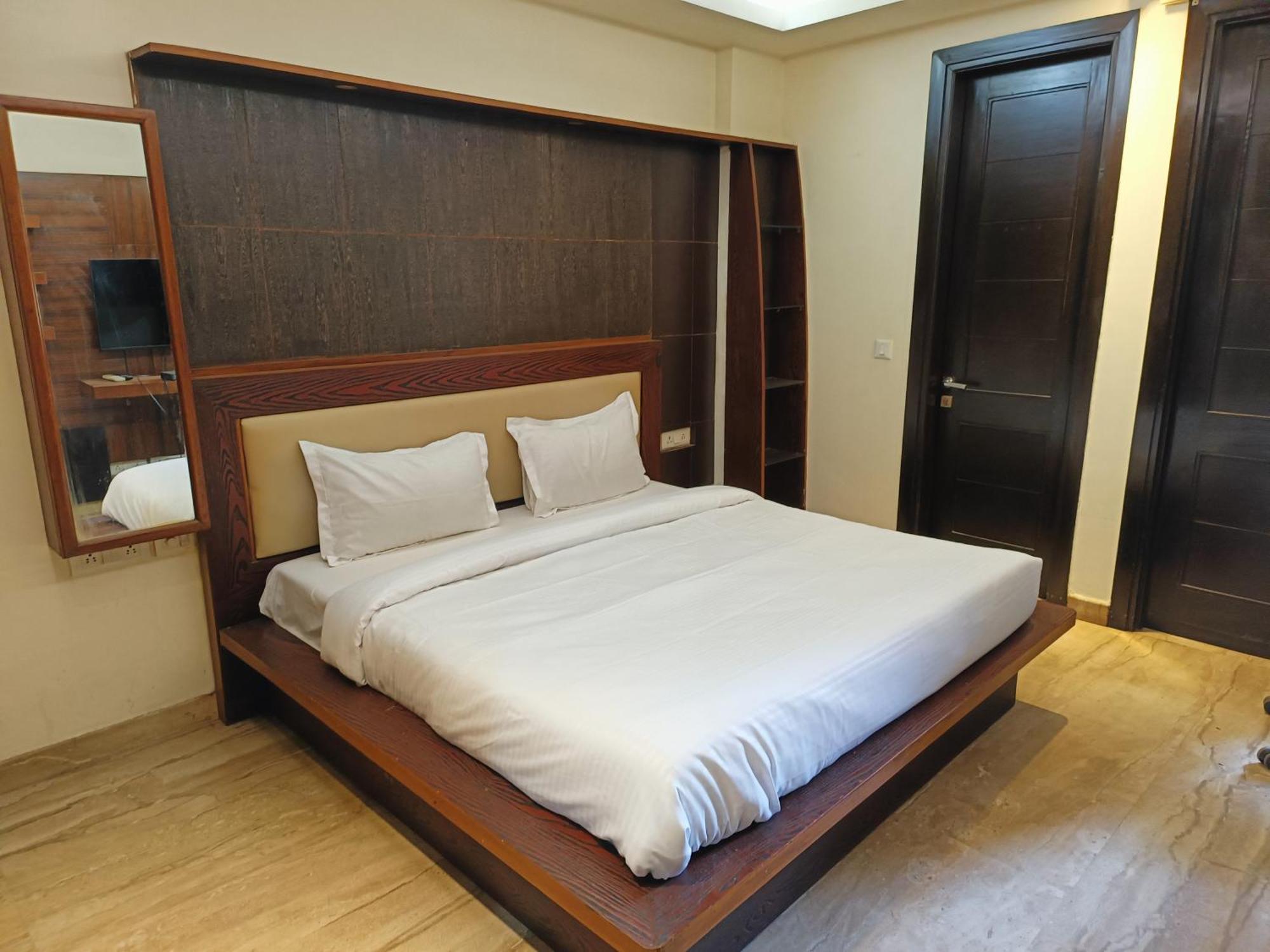 Greenleaf Apartment And Suites, Greater Kailash 1 新德里 外观 照片