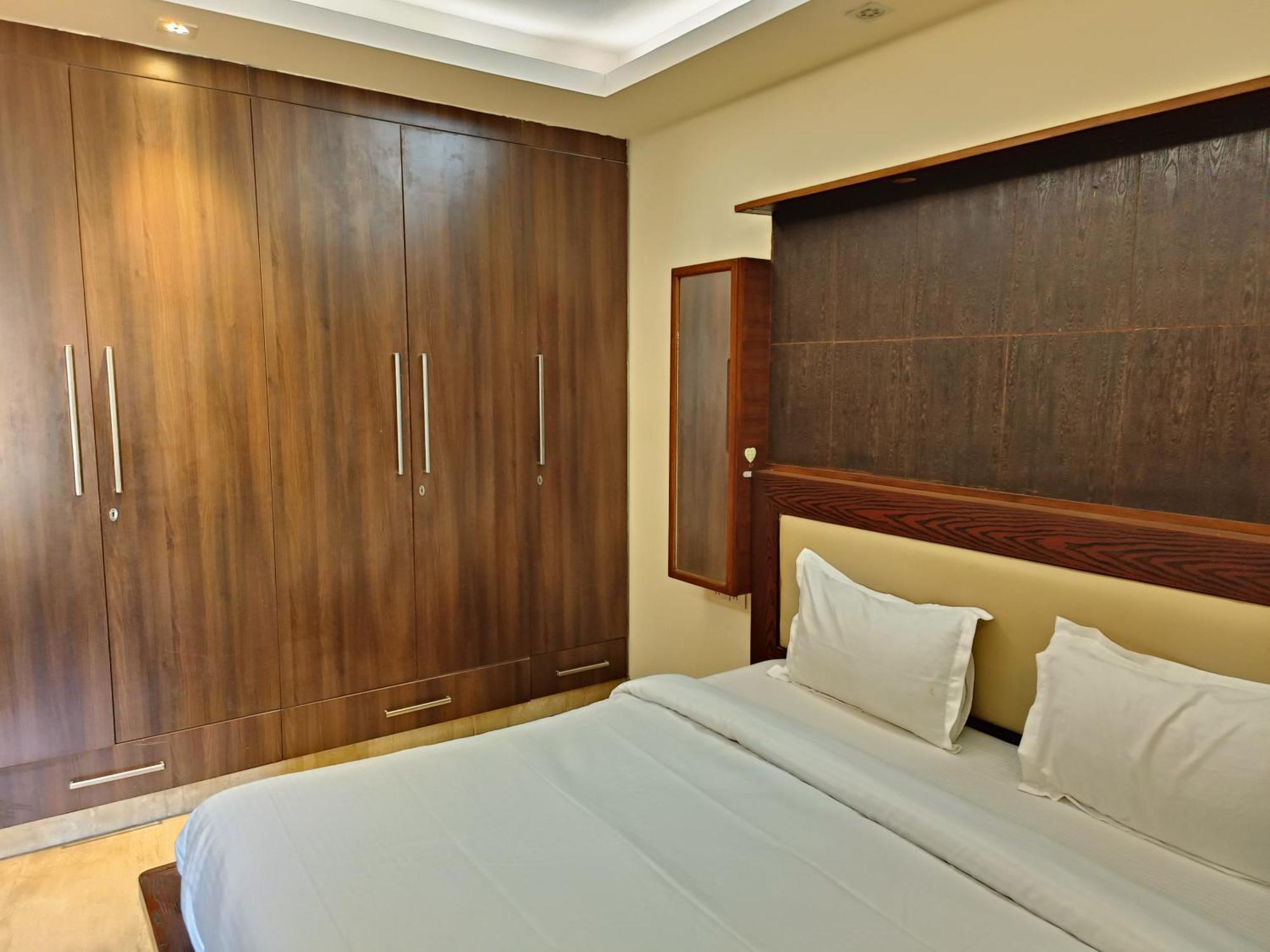 Greenleaf Apartment And Suites, Greater Kailash 1 新德里 外观 照片