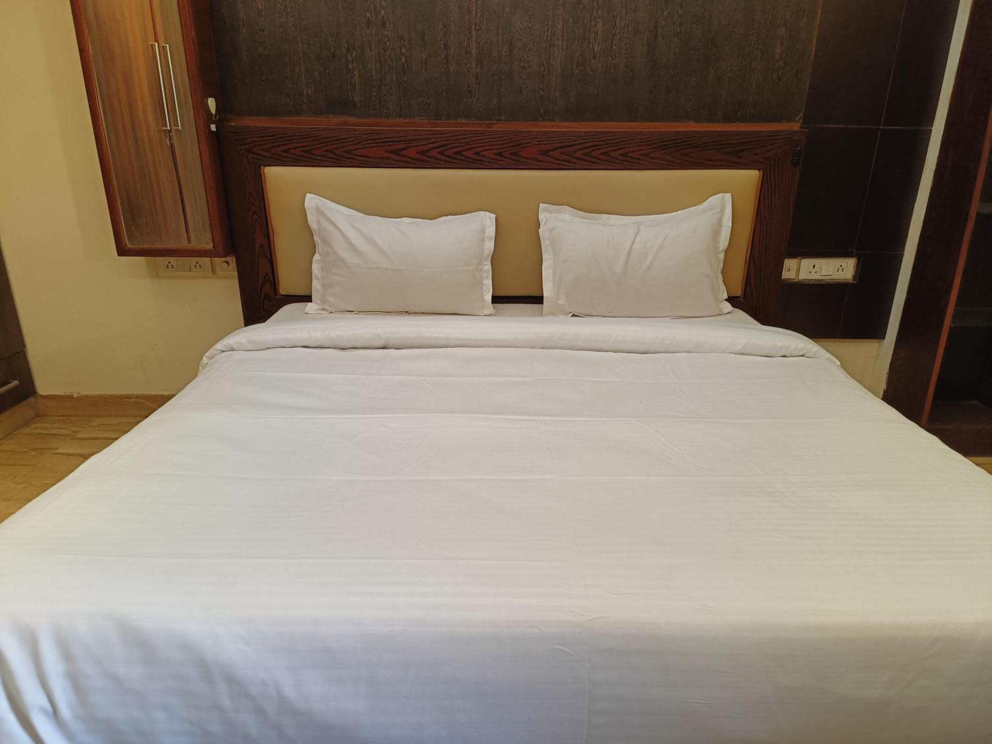 Greenleaf Apartment And Suites, Greater Kailash 1 新德里 外观 照片